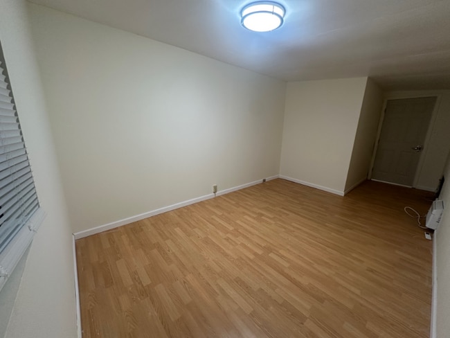 Photo - 1608 Jarvis Ave Apartment