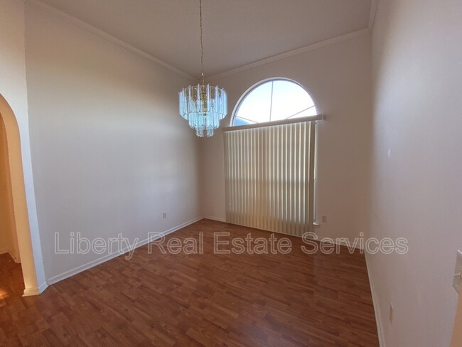 Foto del edificio - 197 Wayfair Ln