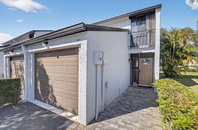 Building Photo - 4761 NW 2nd Ave