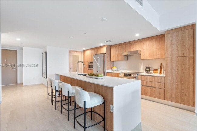 Foto del edificio - 10281 W Bay Harbor Dr