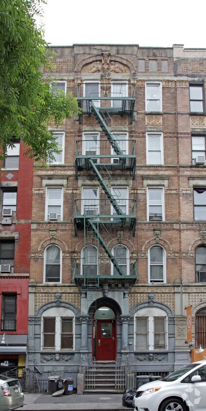 Foto del edificio - 98 St Marks Pl