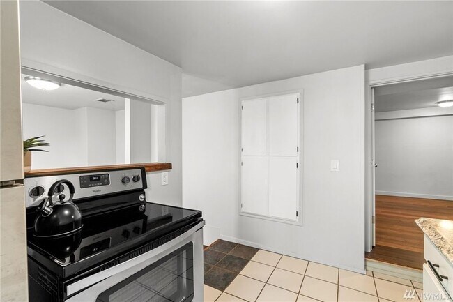 Foto del edificio - 840 SW Holden St