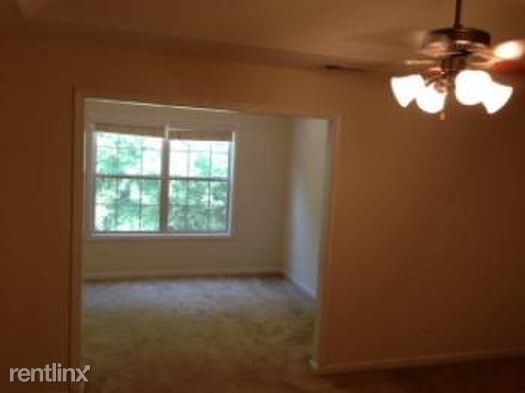 Building Photo - 3 br, 2.5 bath Townhome - 7657 Commerce Ct