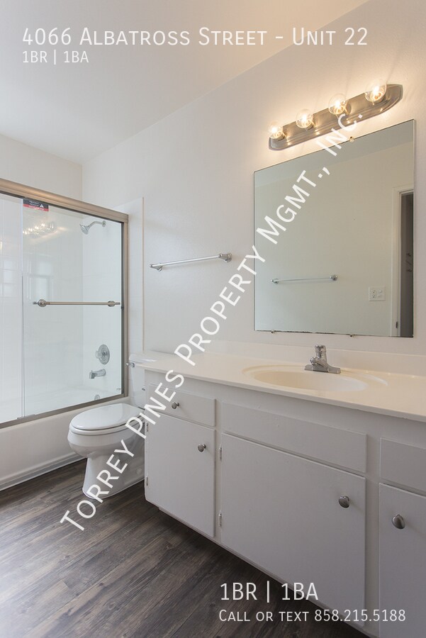 Building Photo - Spacious 1 Bed/1 Bath in Mission Hills/Hil...