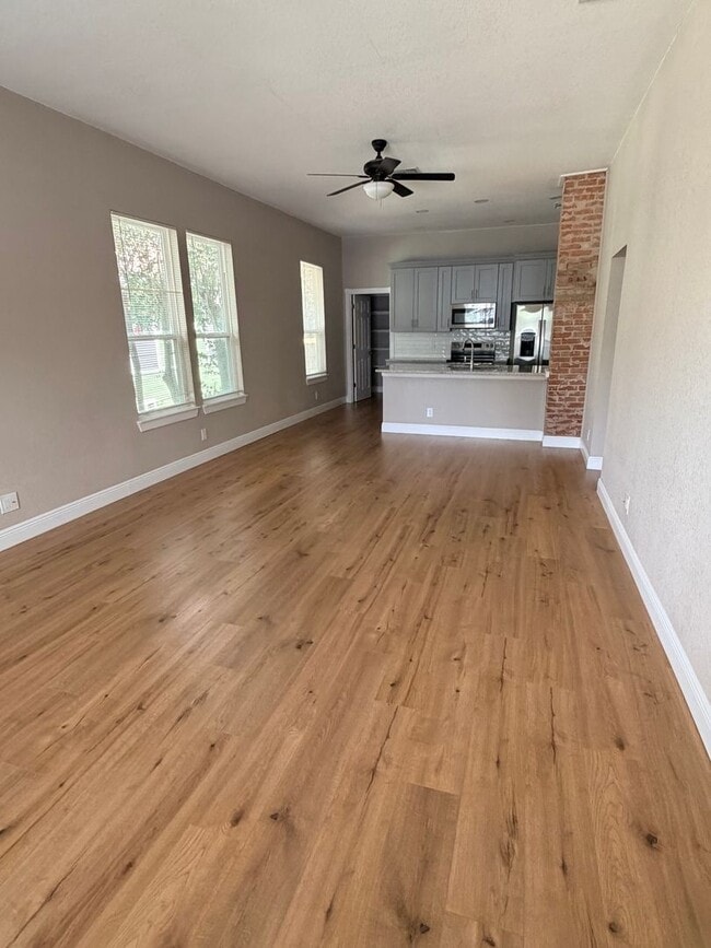 Photo - Beautiful 2/1 Home Available for Immediate Move In!