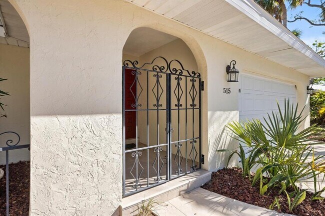 Foto del edificio - 5151 Oakmont Pl
