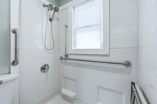 Foto del edificio - 3405 Lillie St