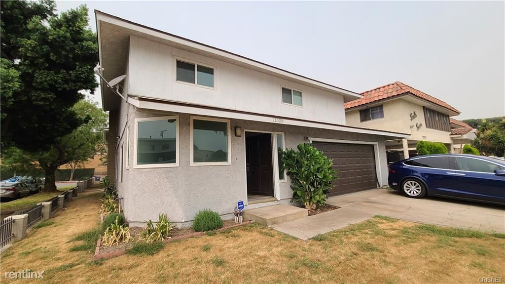 Primary Photo - 4 br, 3 bath House - 11525 Haro Ave