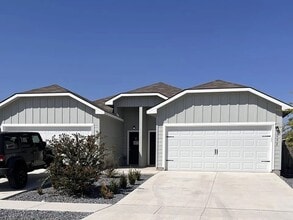 Building Photo - 600 Grayson Ln