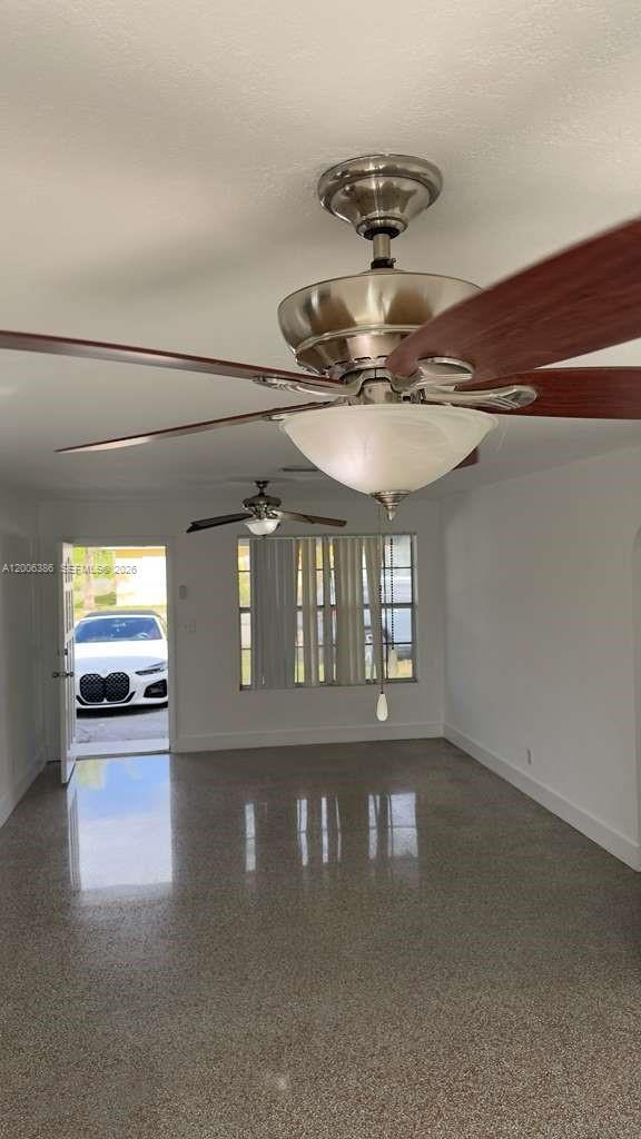 Foto del edificio - 2826 Monroe St