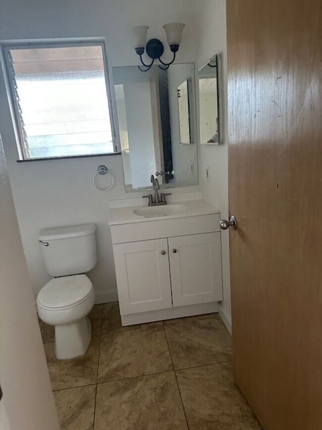 Foto del edificio - a 2bd/1ba Iao Parkside unit