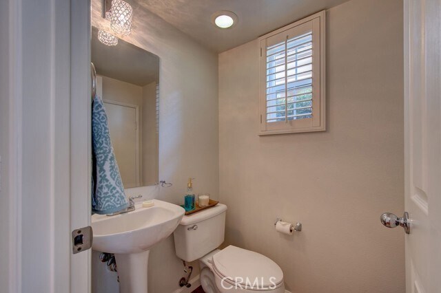 Foto del edificio - 196 Cherrybrook Ln