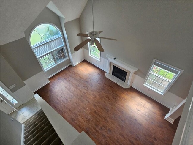 Building Photo - 2527 Waterstone Way