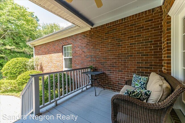 Building Photo - 4 br, 2.5 bath House - 911 Nerium Trl