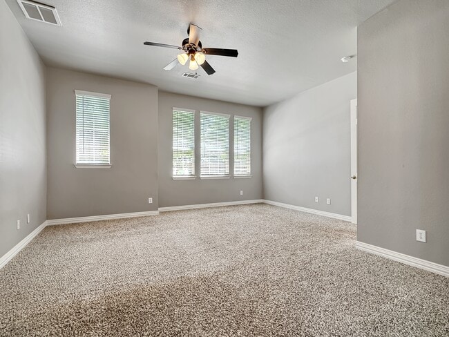 Foto del edificio - 5973 Country View Ln