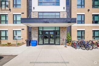 Building Photo - 630-630 Sauve St