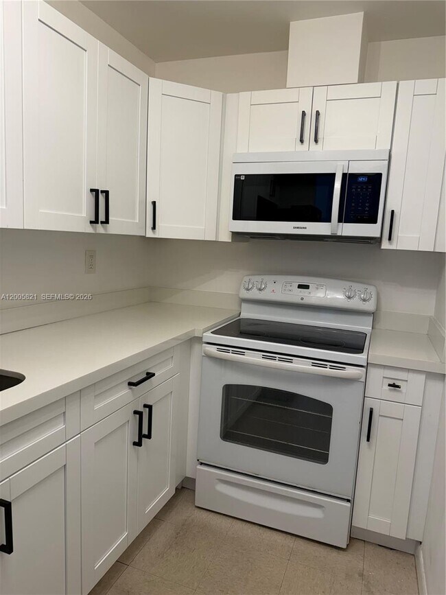 Foto del edificio - 4845 NW 7th St