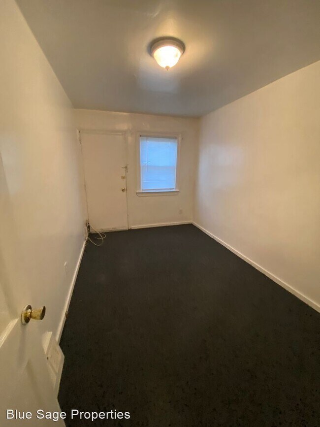 Building Photo - 2 br, 1 bath House - 1037 Laurel Rd