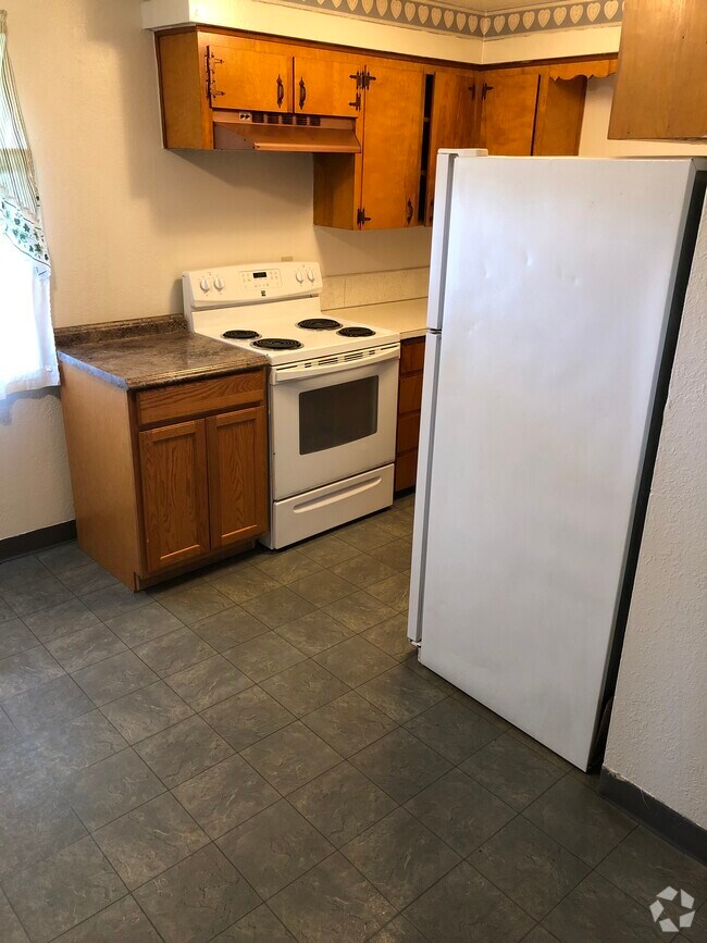 Burkhart Park Houses under 2,000 Albany, OR 2 Homes