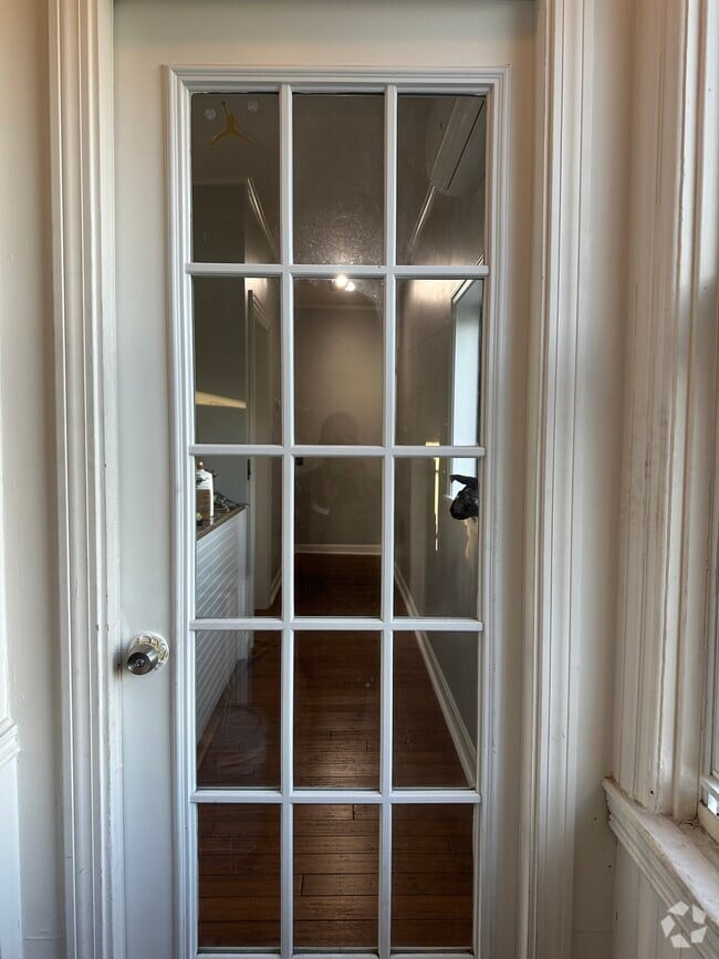 Building Photo - 205 Waterman Ave