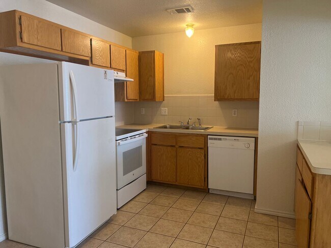 Foto del edificio - 3300 Hereford Ln