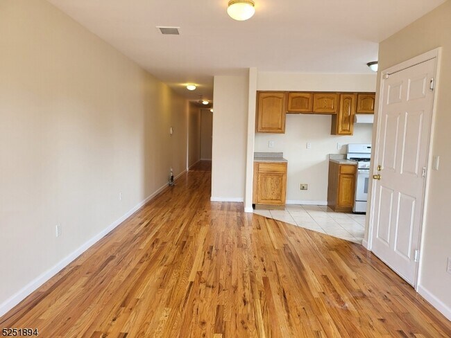 Foto del edificio - 640 S 10th St