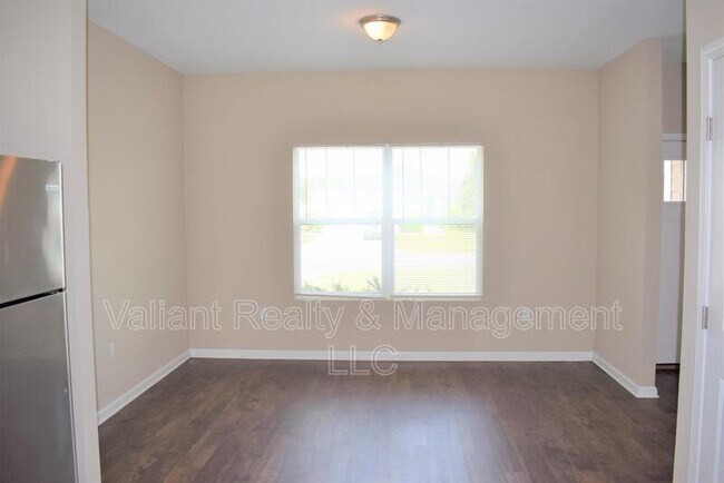 Building Photo - 9296 Canary Ivy Ln