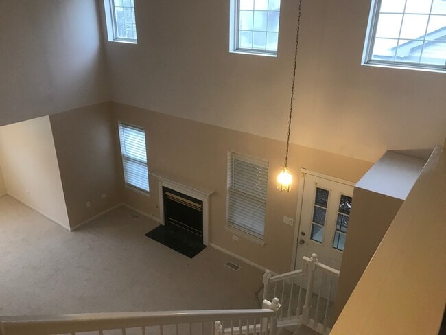 Building Photo - 2320 College Green Dr