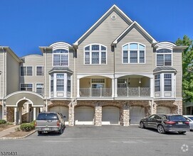 Building Photo - 612 Kensington Ln