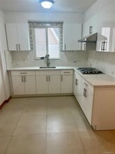 Building Photo - 148-42 59th Ave