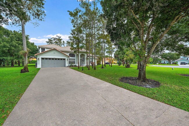 Building Photo - 4304 Hunting Trail