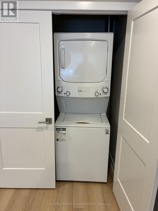 Photo du bâtiment - 1263 Highgate Rd