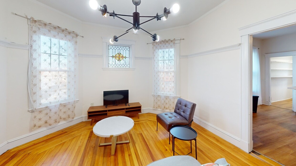 Photo - Room in Shared 4 bed/1 bath home