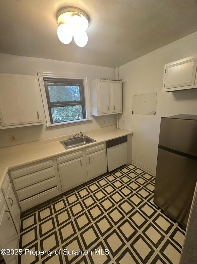 Building Photo - 159 New Mallery Pl