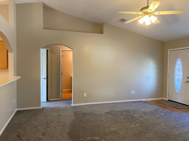 Foto del edificio - Gorgeous 3 Bed / 2 Bath Home in Fort Smith...