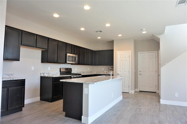 Building Photo - 1662 S 82nd Pl