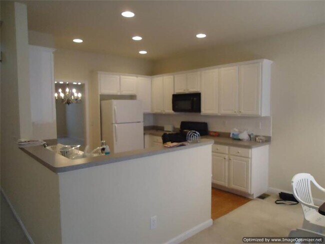 Building Photo - 3431 Lantern View Ln