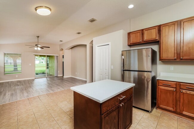 Building Photo - 9464 Southern Charm Cir