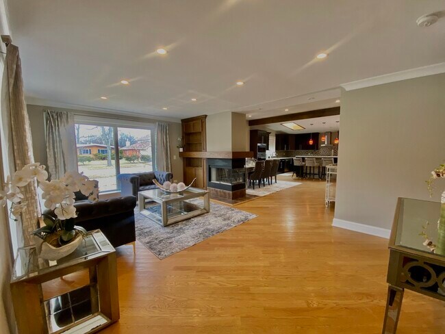 Foto del edificio - 4735 Locust Ave