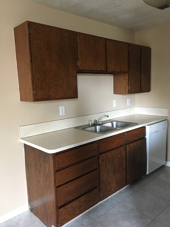 Foto del edificio - 1455 W Layton 4-plex