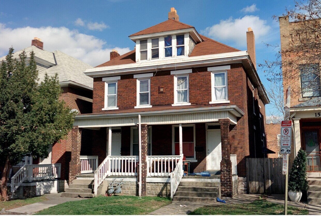 Primary Photo - 1508 Summit St