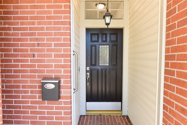 Foto del edificio - 8558 Laurel Trails Dr