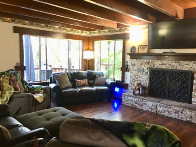 Building Photo - 23872 Scenic Dr
