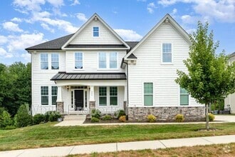 Building Photo - 209 Forsythia Ln