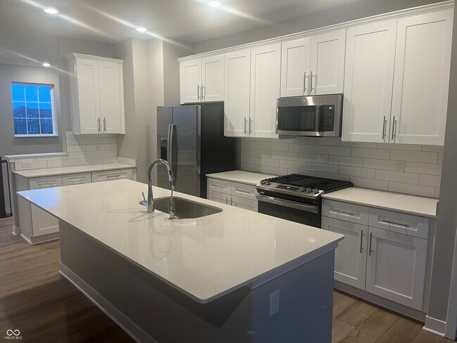 Building Photo - 6978 Equality Blvd