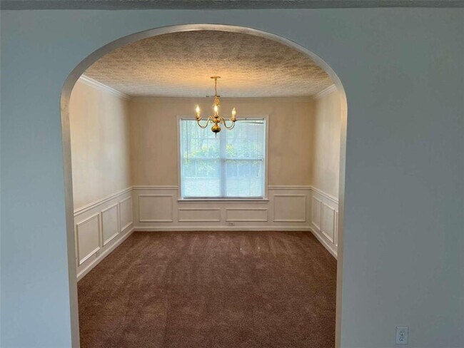 Building Photo - 540 Manor Glen Dr