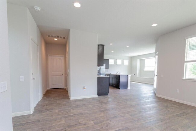 Foto del edificio - 14614 Frankel Loop