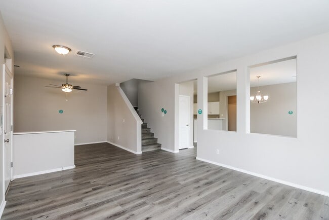 Building Photo - 2732 S Arroyo Ln