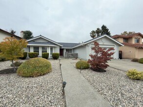 Building Photo - 204 Ashby Pl