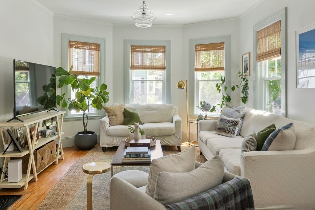 15 Enfield St Unit 1, Boston, MA 02130 Condo for Rent in Boston, MA